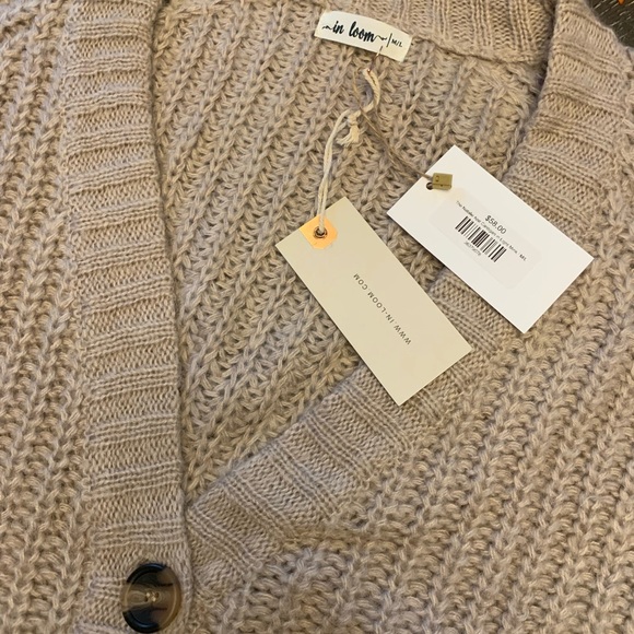 Beautiful NWT M/L. Oversized chunky grandpa sweater, cardigan - Picture 5 of 8